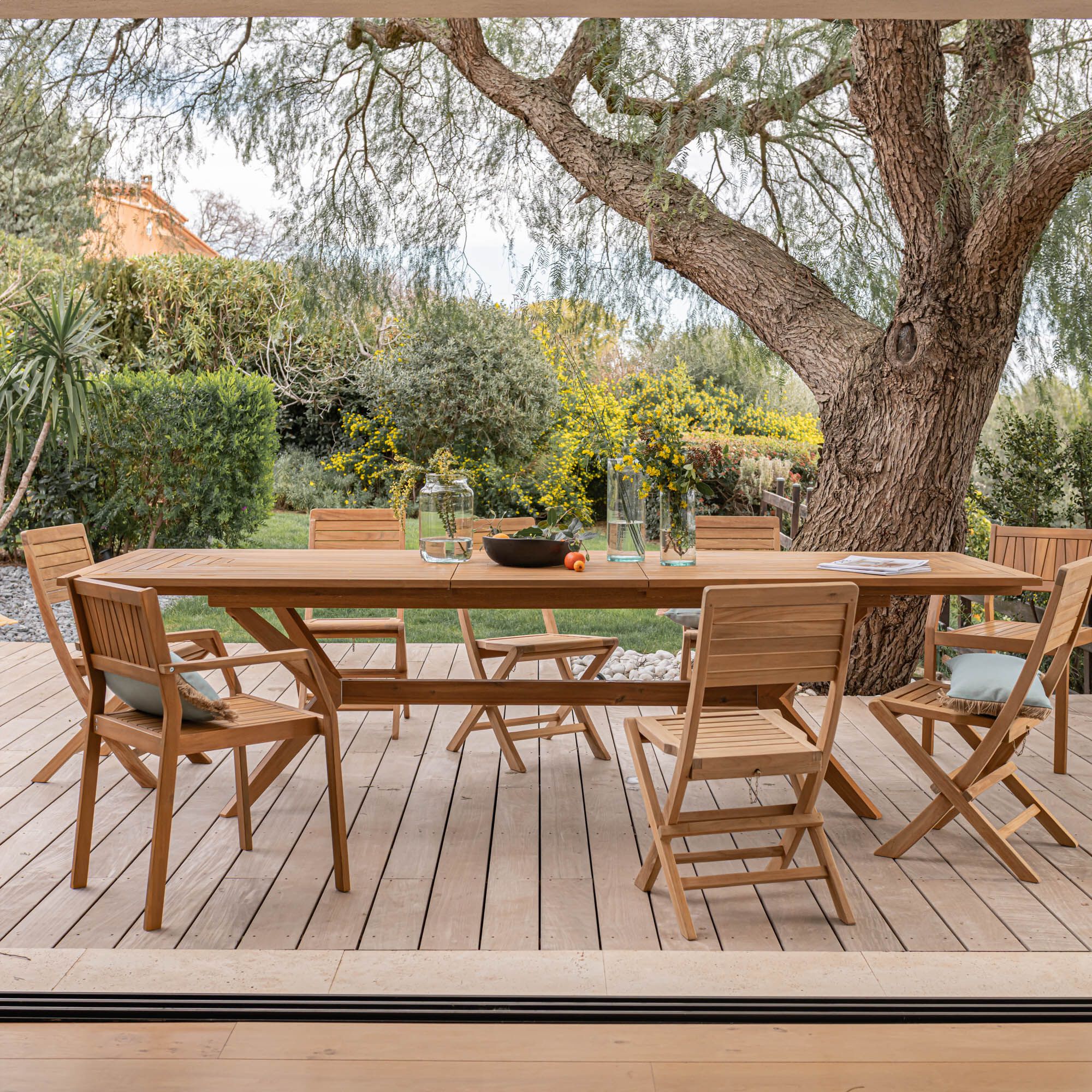 JOUQUES - Table de jardin extensible en acacia huilé - bois clair (10 à 12 places)