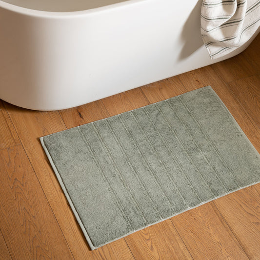 ROMY - Tapis de bain en coton - vert olivier 50x80 cm