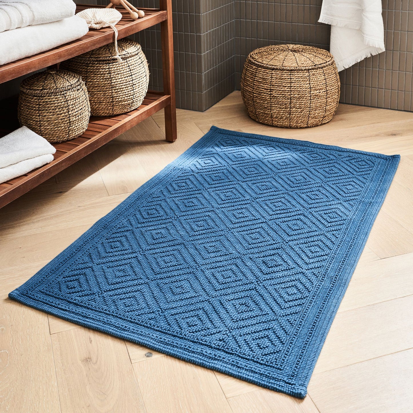 SADOU - Tapis de bain surpiquage losanges en coton - bleu figuerolles 60x100cm