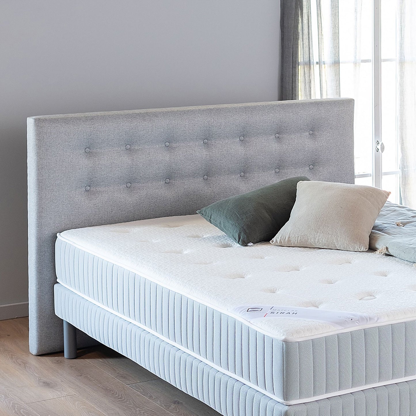 TIBOULEN - Tête de lit boutonnée en tissu - gris clair L190cm