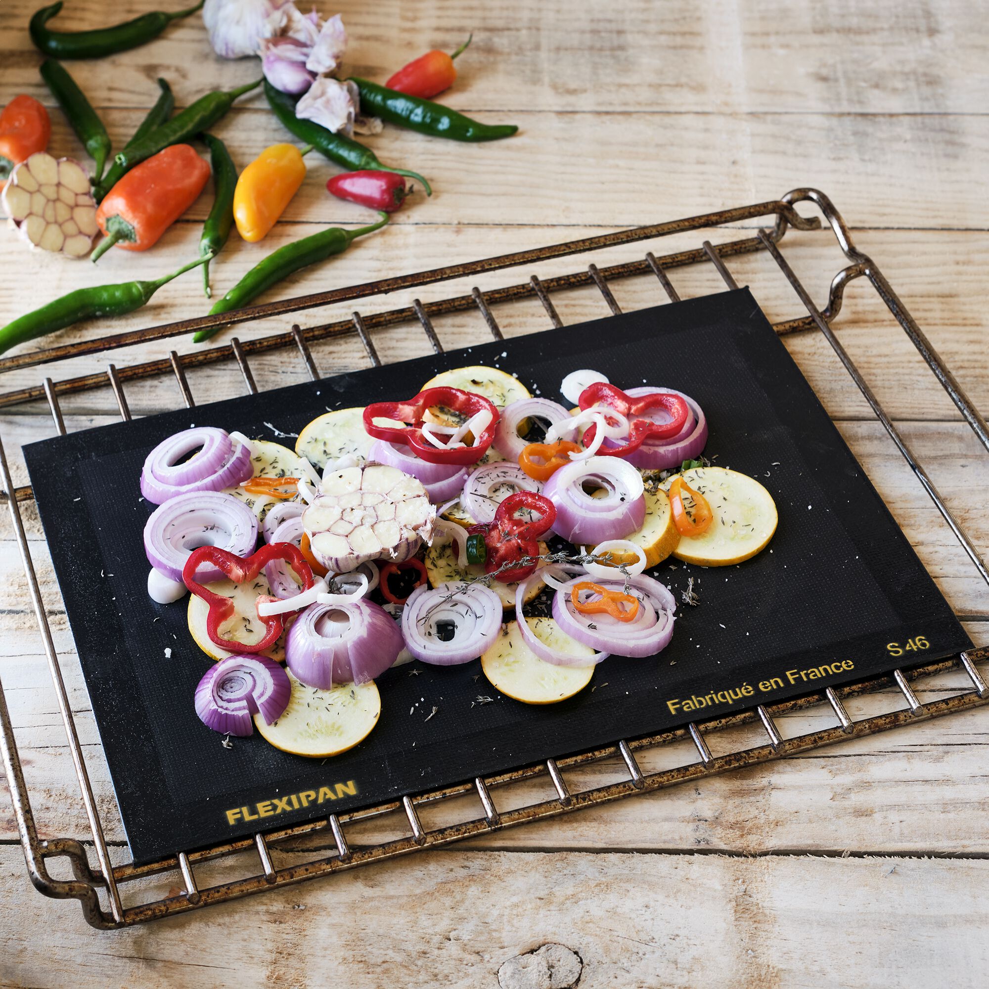 FLEXIPAN - Tapis de cuisson multi-usages en fibre de verre et silicone 29,5x42cm - noir